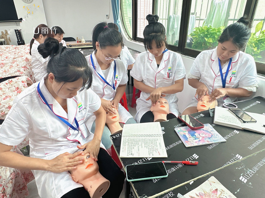 廣西美容培訓(xùn)機(jī)構(gòu) | 美容基礎(chǔ)培訓(xùn)