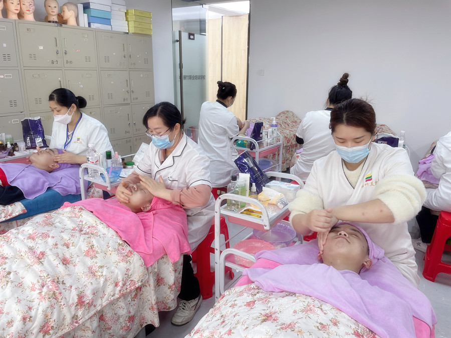 廣西美容養(yǎng)顏：如何保持皮膚白嫩？