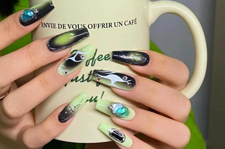 Y2k千禧辣妹長款美甲，南寧美甲網紅造型培訓