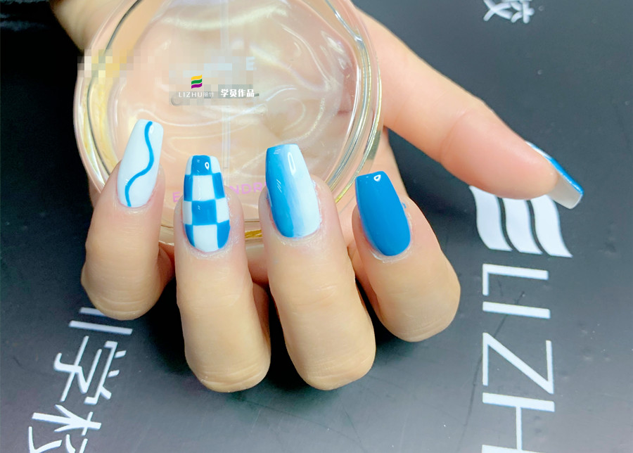 指甲油顏色選擇的技巧，美甲基礎講解