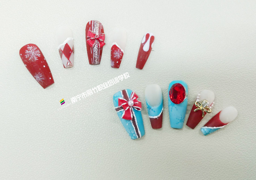 圣誕主題美甲，廣西美甲教育學員作品