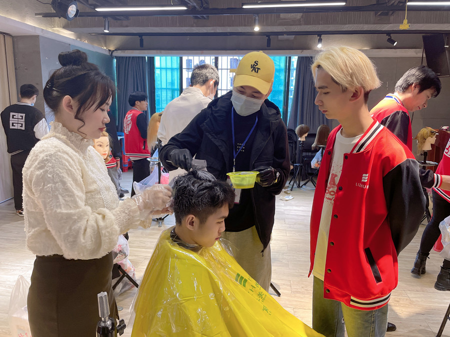 染發(fā)實用技巧，南寧燙染學(xué)校作品