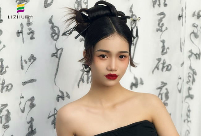 新中式國(guó)風(fēng)造型，廣西化妝跟妝師作品