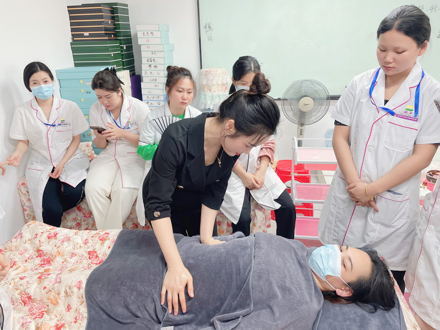 泥灸敷肚子的好，廣西美容美體操作講解