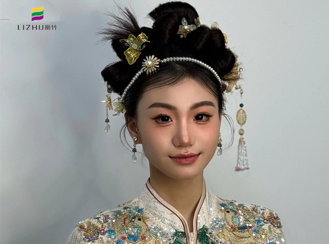  新中式秀禾造型，廣西新娘妝容造型培訓(xùn)