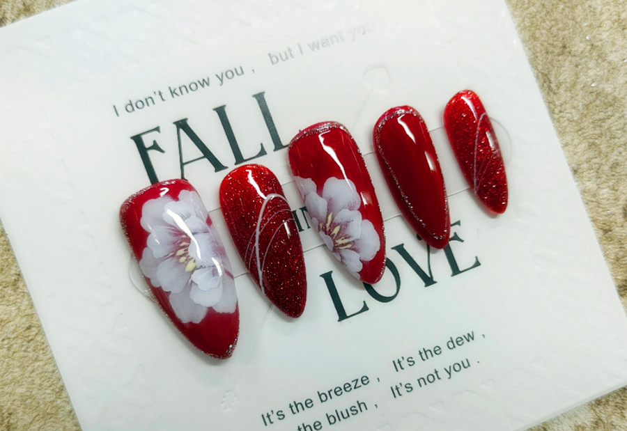 3D甲排筆美繪畫技巧，告訴你南寧美甲培訓(xùn)去哪里？