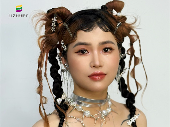 千禧甜辣妝，實力詮釋南寧彩妝學(xué)校哪家好？