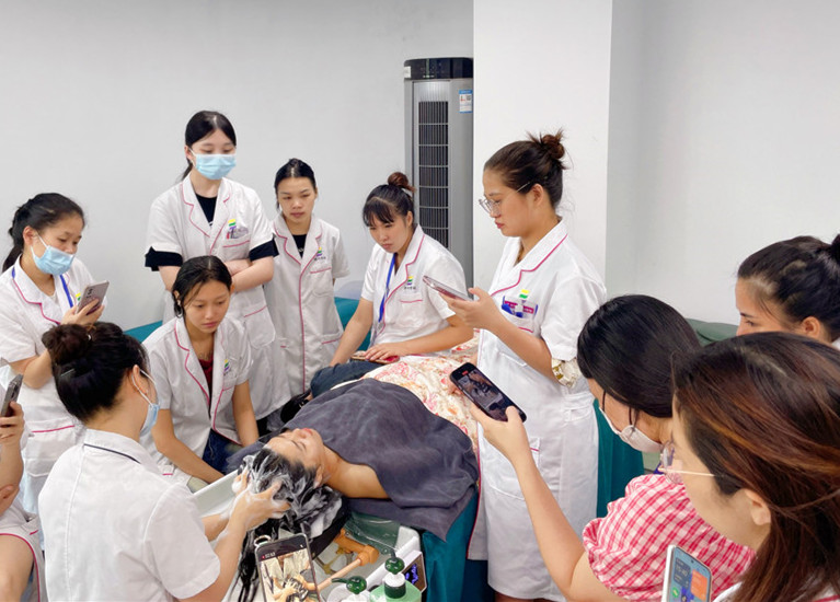 頭療洗頭有什么作用？南寧頭療培訓(xùn)學(xué)校實(shí)操講解