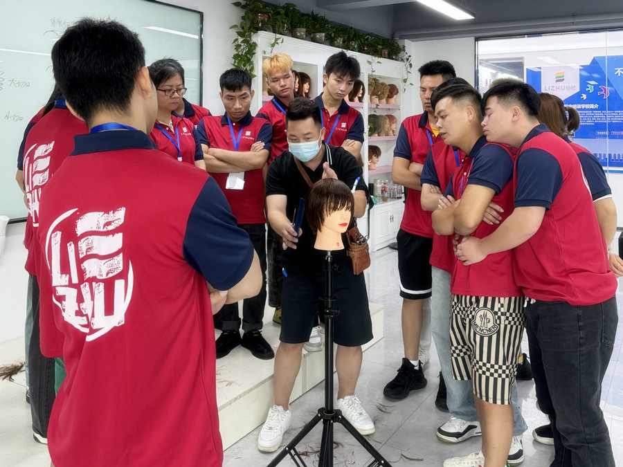 均等層次修剪，南寧美發(fā)基礎(chǔ)教案知識(shí)