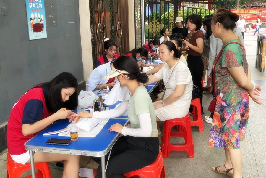 南寧美甲培訓社會報告，告訴你南寧學美甲哪里有實力？