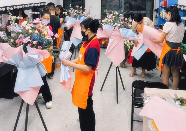 常見(jiàn)的開業(yè)花籃類型，南寧花藝培訓(xùn)哪里的好？