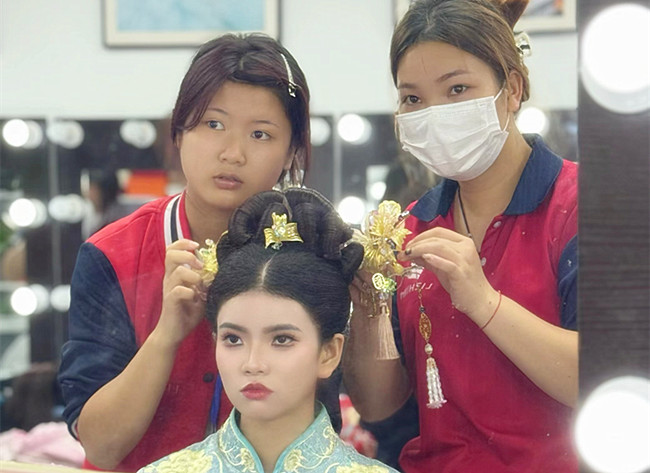 秀禾妝容，用實(shí)力展現(xiàn)廣西彩妝學(xué)校哪家有實(shí)力？