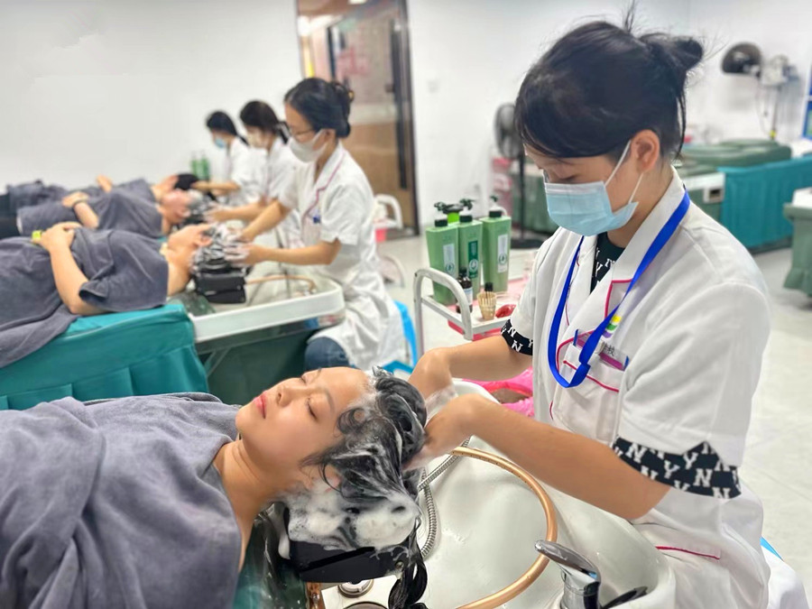 頭療養(yǎng)發(fā)有什么項目？南寧頭療培訓學校課程講解