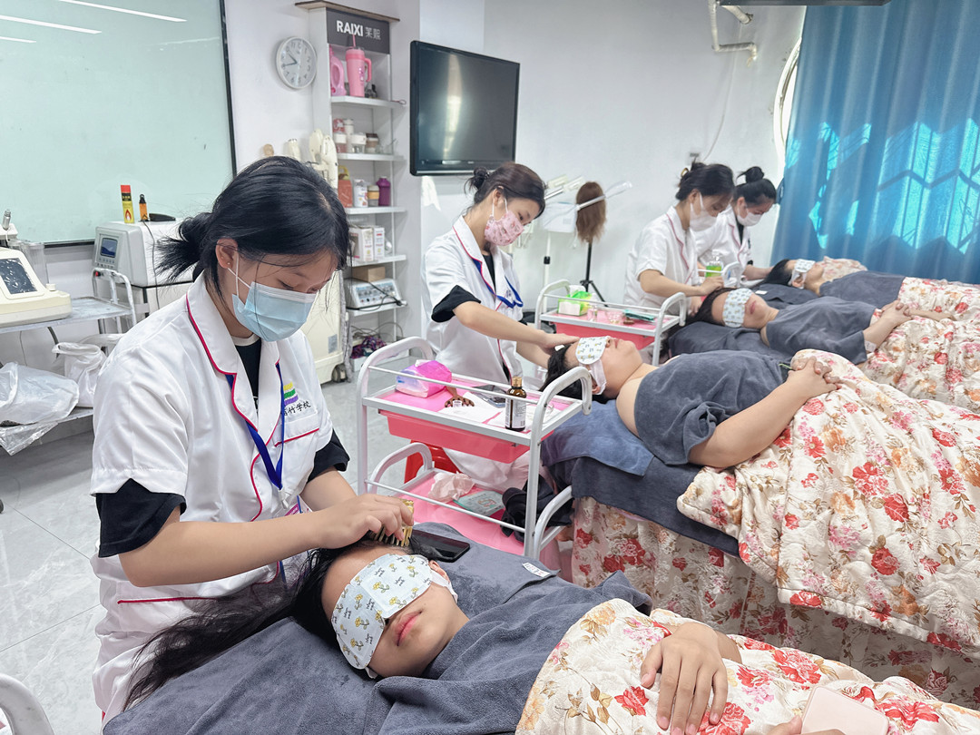 南寧美體健康：你多久沒進(jìn)行頭部按摩了呢？