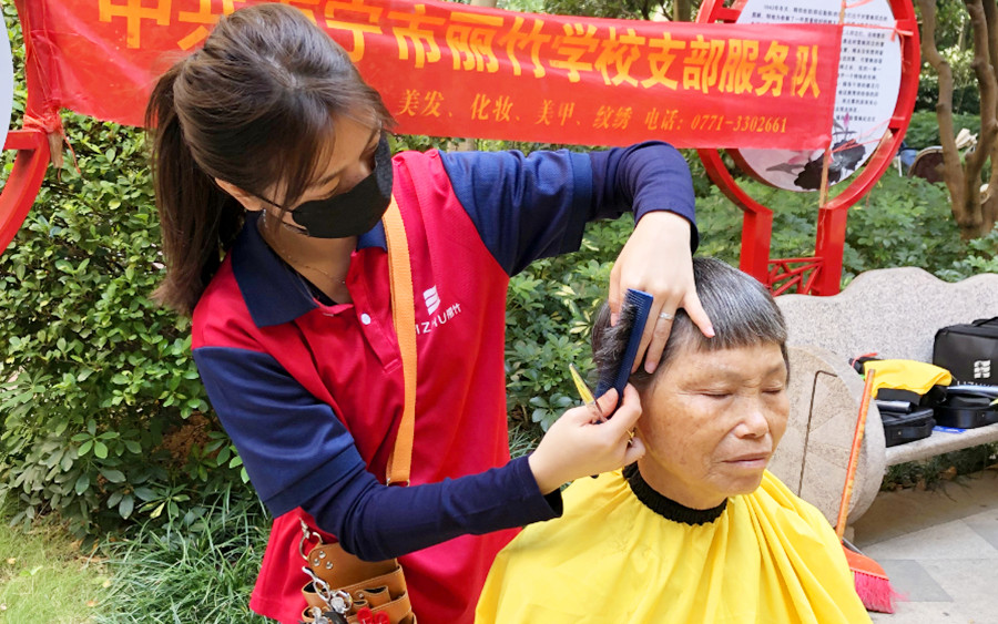 頭發(fā)的軟硬和什么有關(guān)？從零開始學(xué)美發(fā)廣西