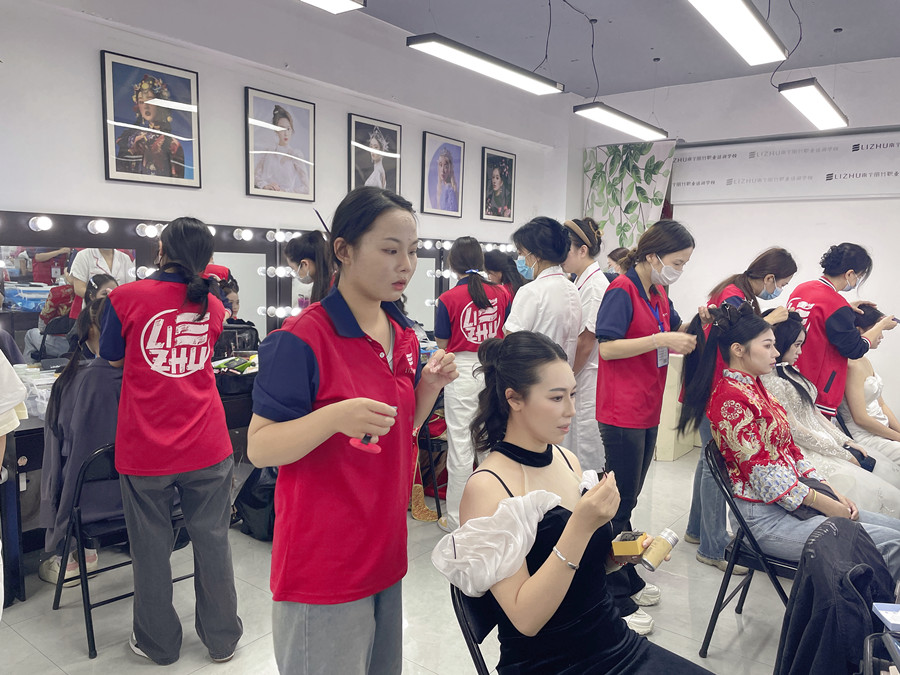 廣西南寧化妝學校技能大賽花絮