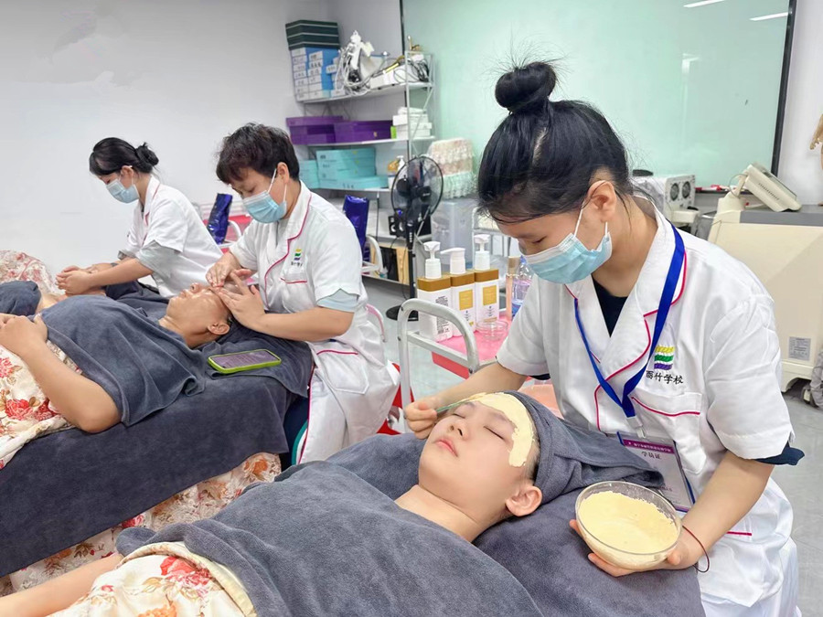 敷軟膜的原理，南寧美容皮膚管理培訓