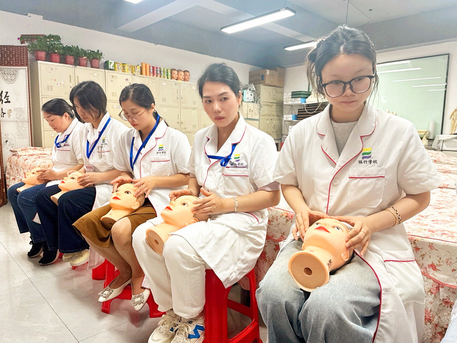 零基礎(chǔ)學(xué)美容的入門練習(xí)，廣西美容師日常