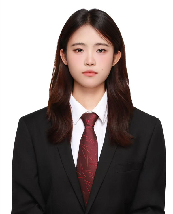 鄧嬋美發(fā)老師