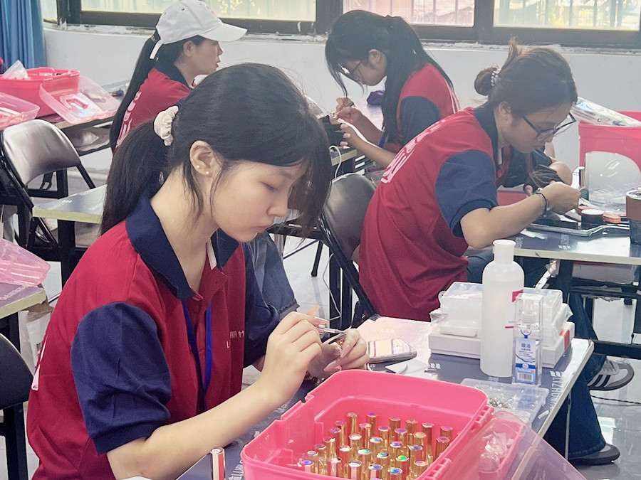 單色美甲練習(xí)，南寧美甲課堂隨拍